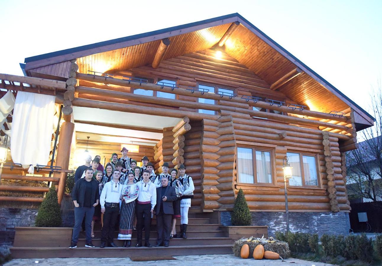 Domeniul Haiducilor Bucovina Suceava Exterior foto