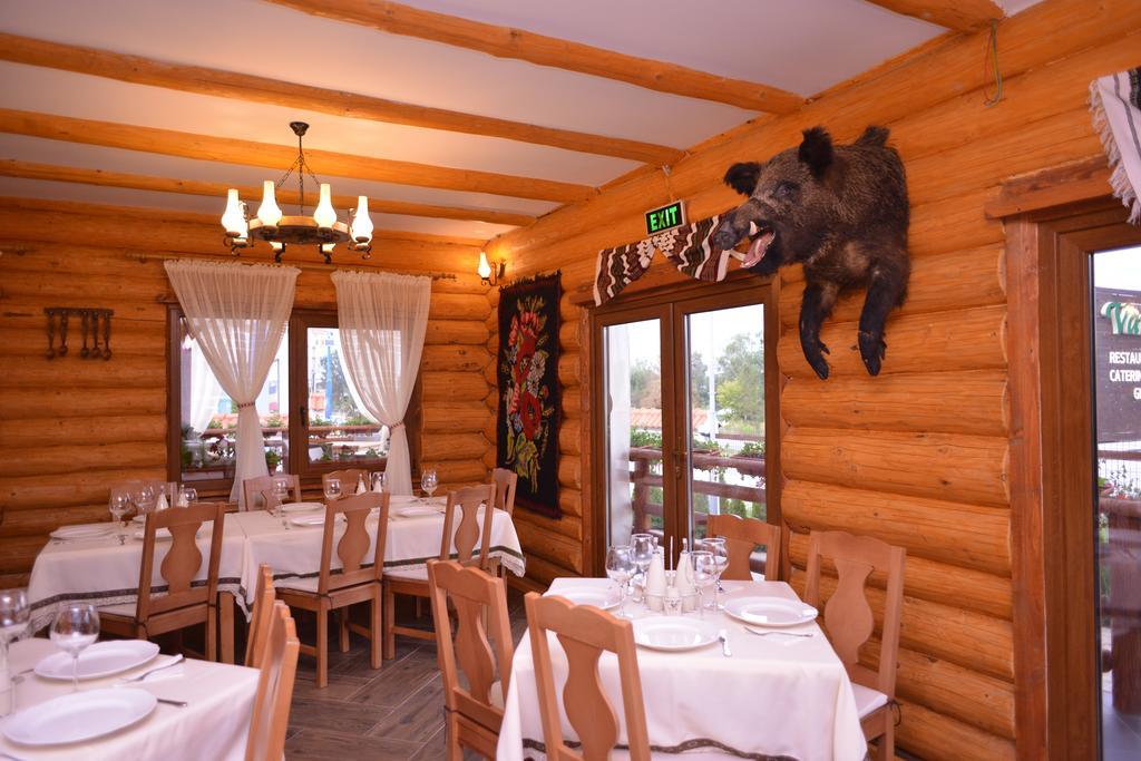 Domeniul Haiducilor Bucovina Suceava Exterior foto